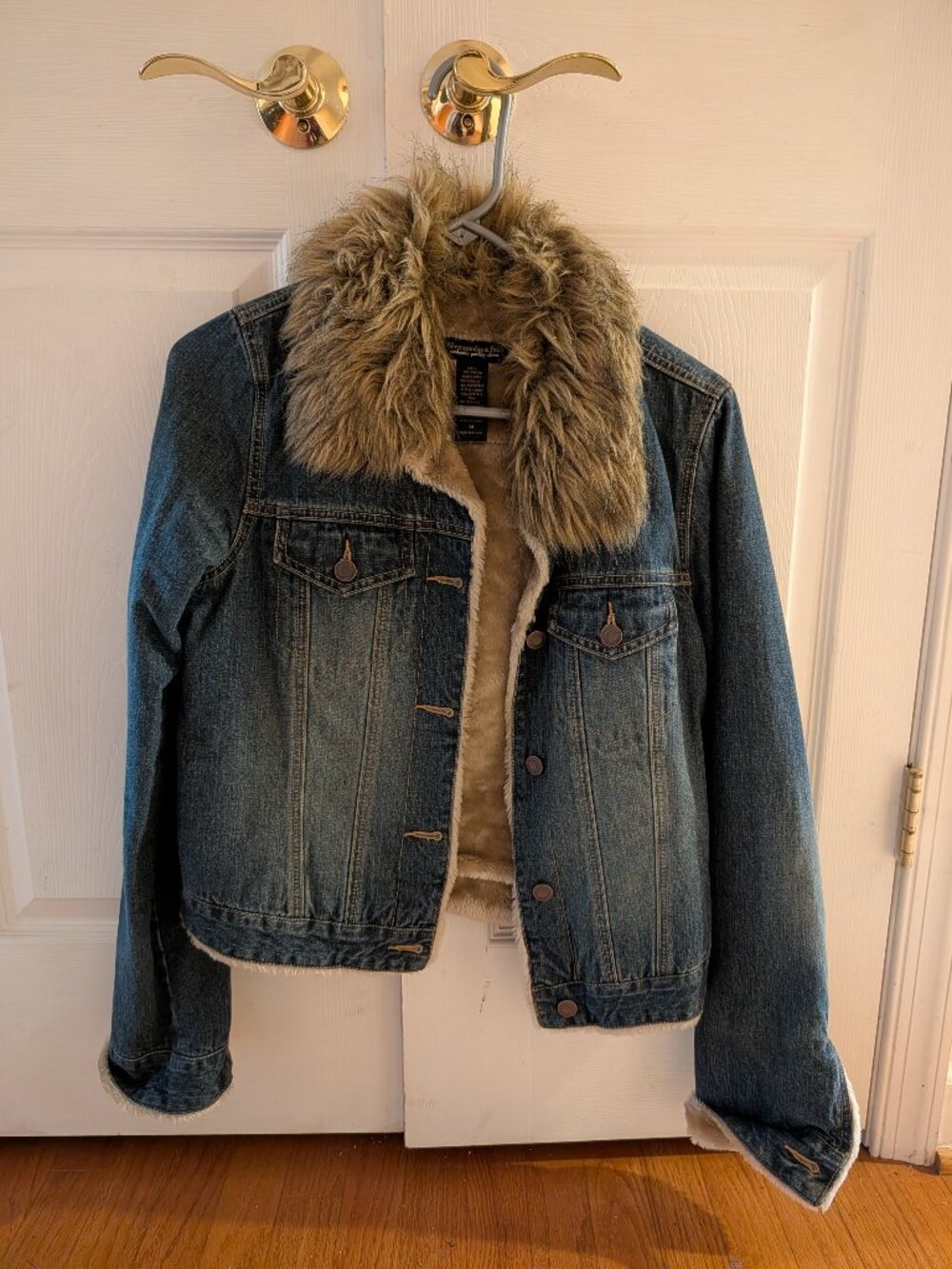 Y2K Abercrombie & Fitch Jean Jacket with Faux Fur ~ Medium
